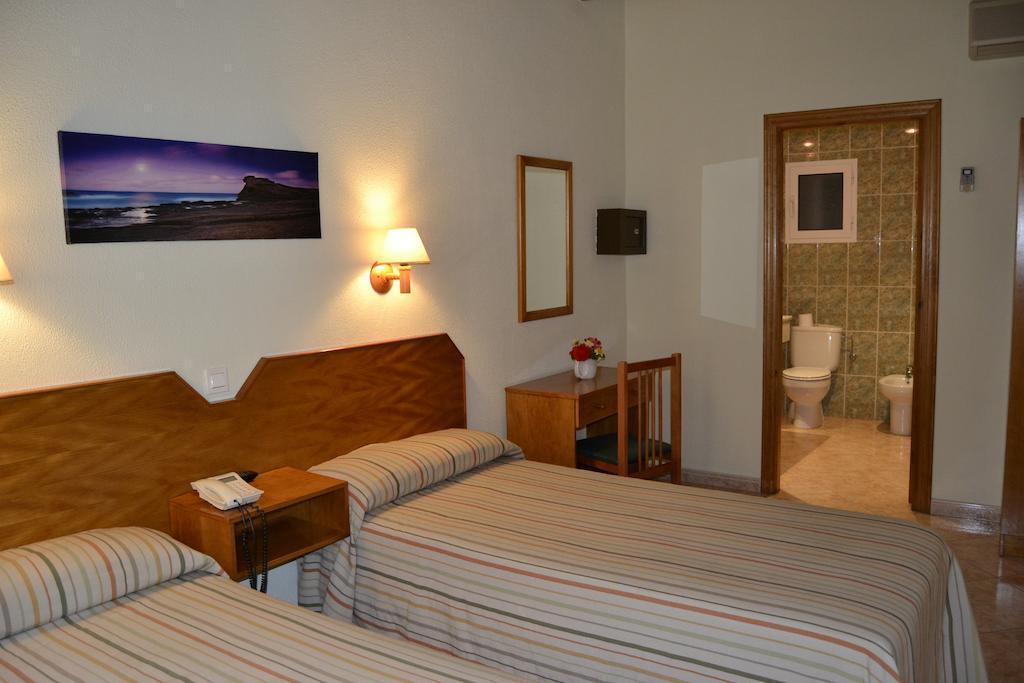 Alfons Hotel Ciutadella  Luaran gambar